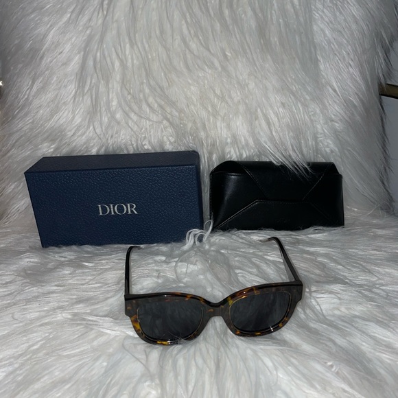Dior Sunglasses - Picture 2 of 4